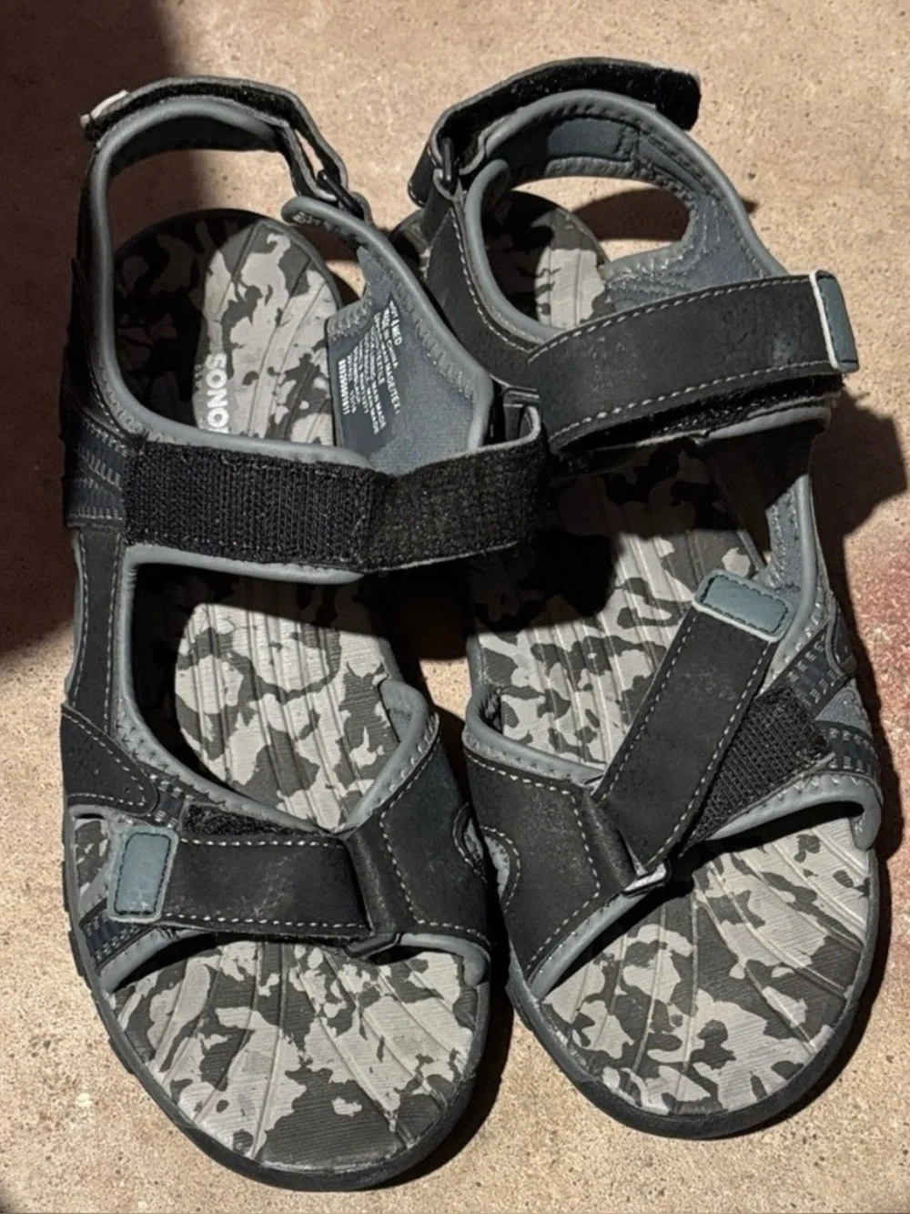 Sonoma Kids Black and Gray Sandals